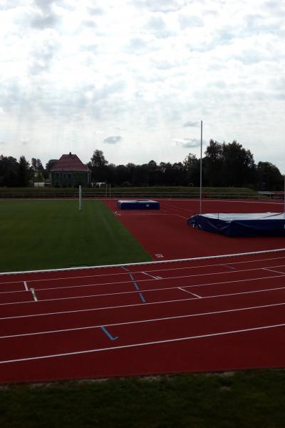 Stadion 06