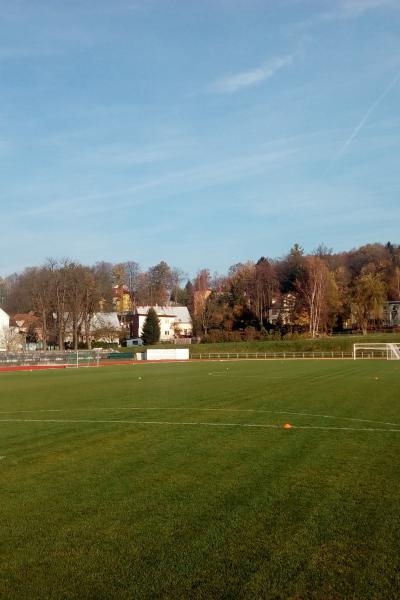 Stadion 37